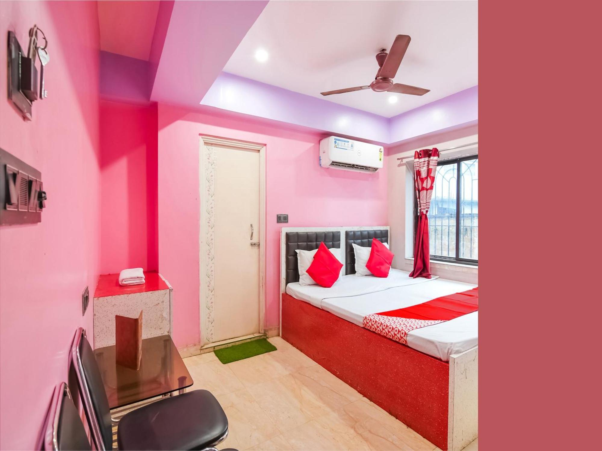 Oyo Flagship Hotel Red Velvet Hugli-Chinsurah Экстерьер фото