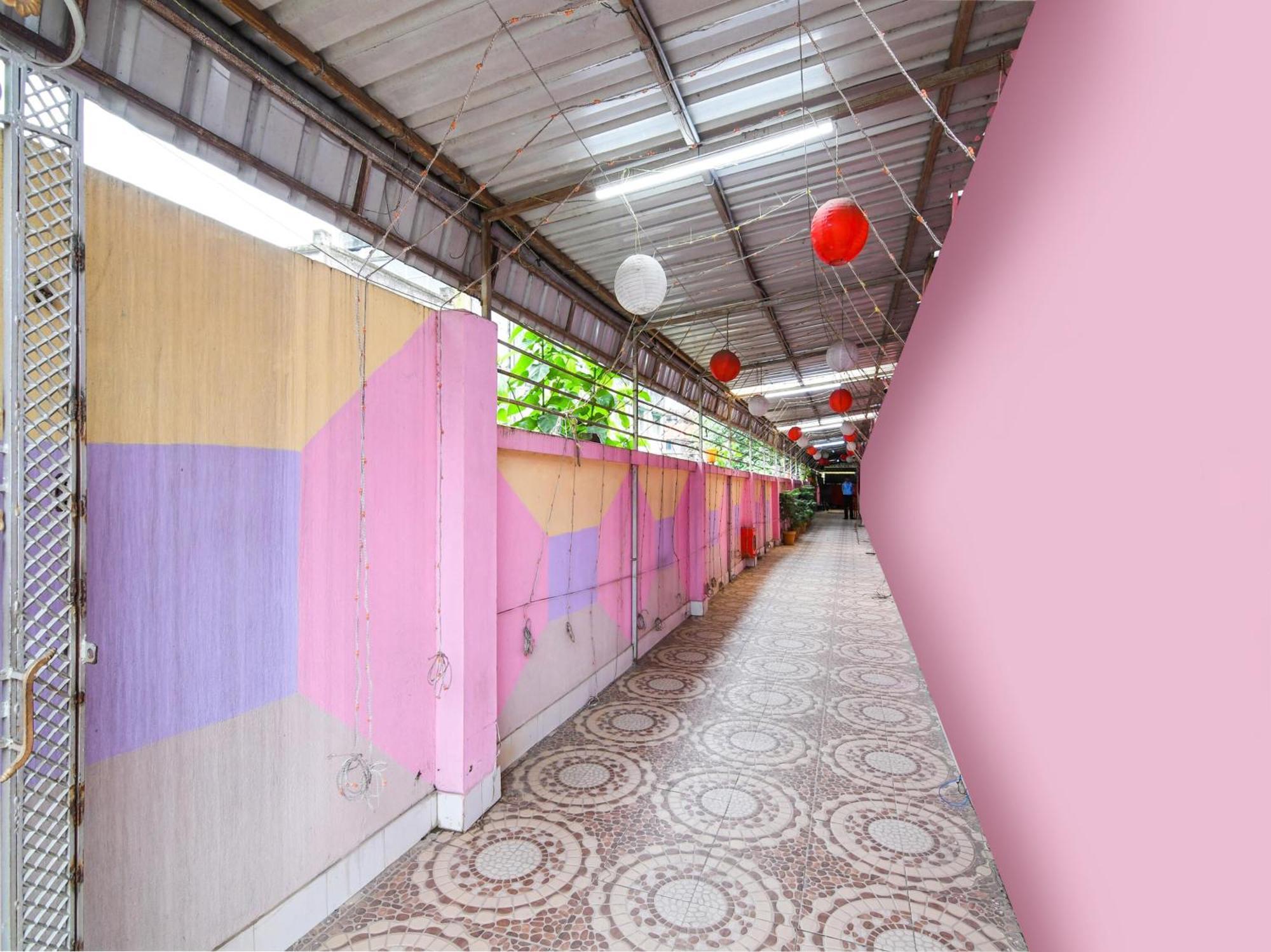 Oyo Flagship Hotel Red Velvet Hugli-Chinsurah Экстерьер фото