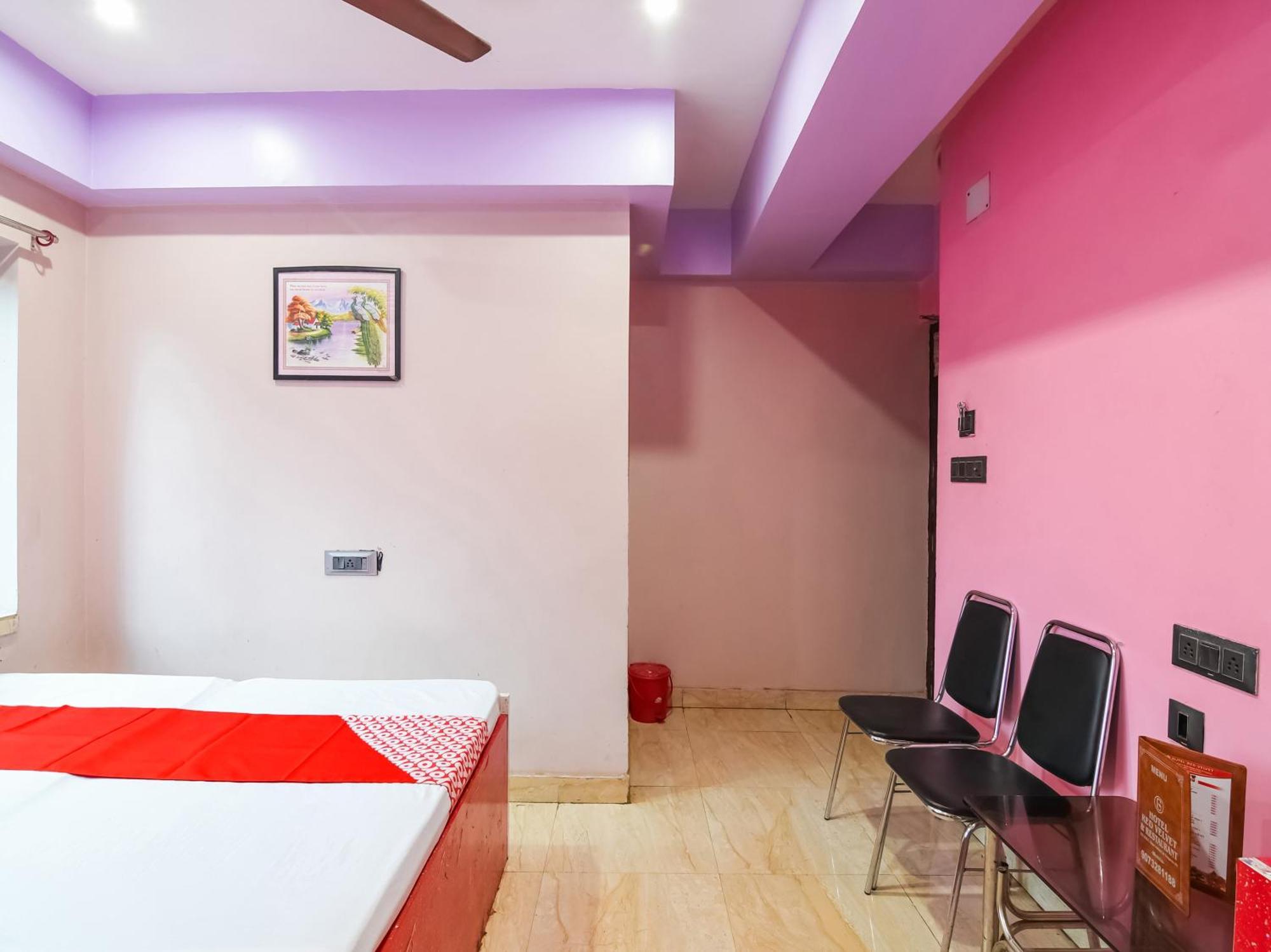 Oyo Flagship Hotel Red Velvet Hugli-Chinsurah Экстерьер фото