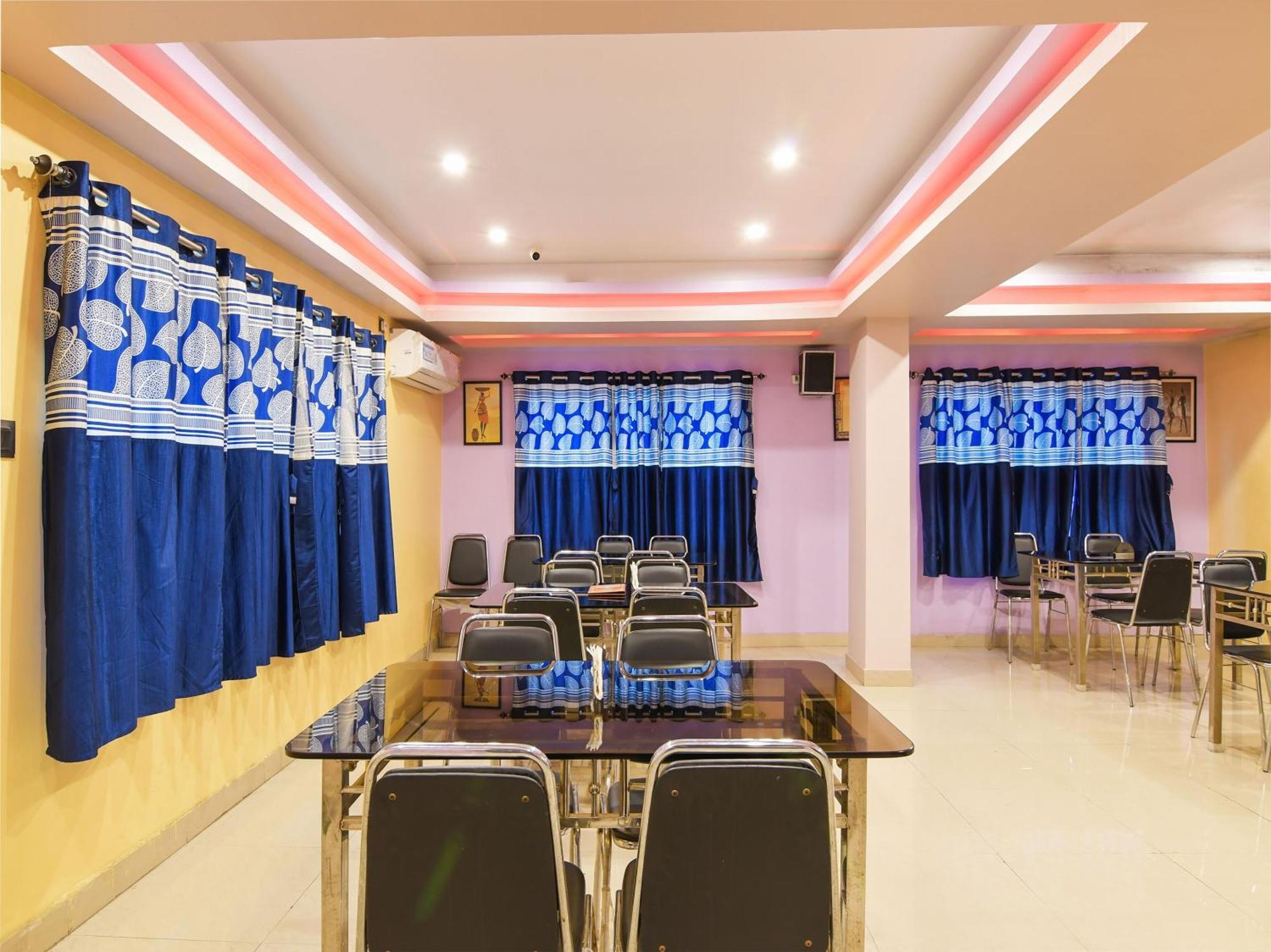Oyo Flagship Hotel Red Velvet Hugli-Chinsurah Экстерьер фото