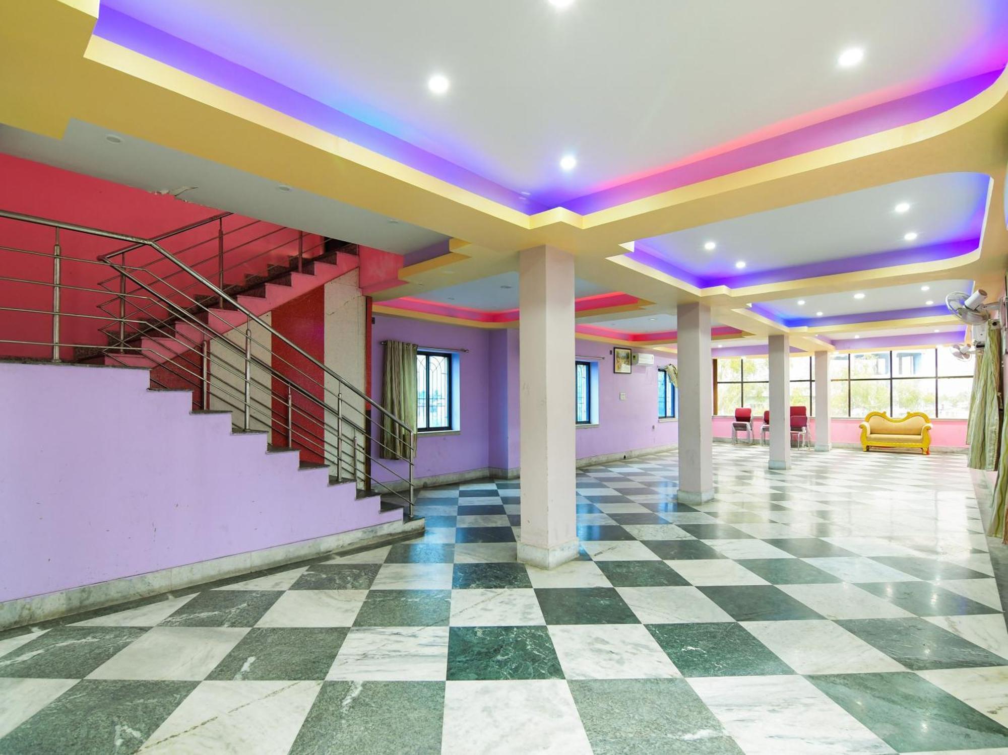 Oyo Flagship Hotel Red Velvet Hugli-Chinsurah Экстерьер фото